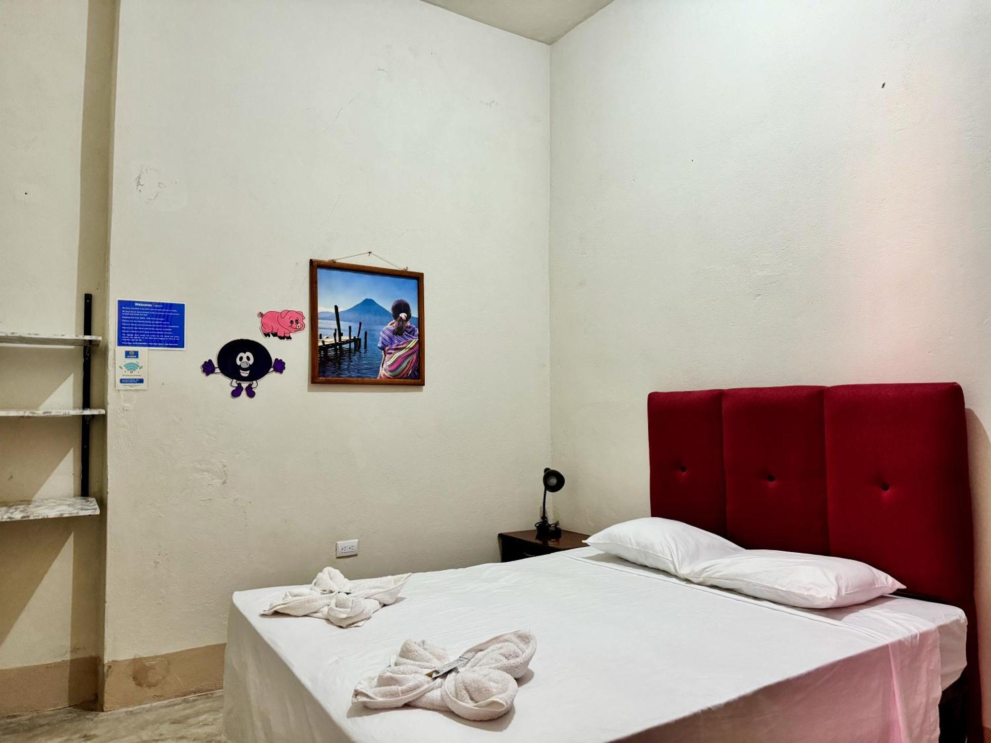 Hostal Los Girasoles By Hostal Inn ฟลอเรส ภายนอก รูปภาพ